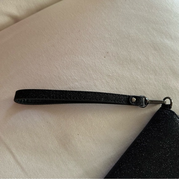Michael Kors Glitter Wristlet/Wallet - Picture 3 of 8